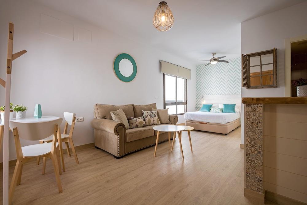 Barcelona Apartments Marina 124 Esterno foto